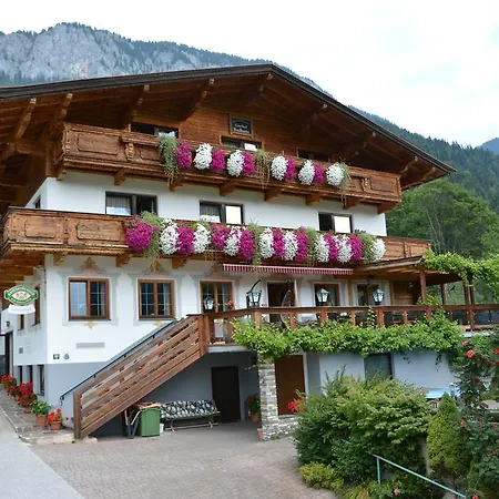 Gasthof Badhaus Guest house *