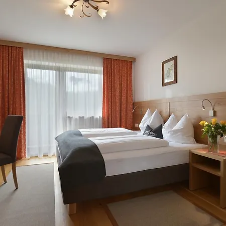 Gasthof Badhaus Guest house Soll